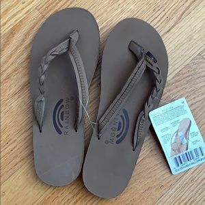 NWT Flirty Braidy Dark Brown Rainbow Sandals